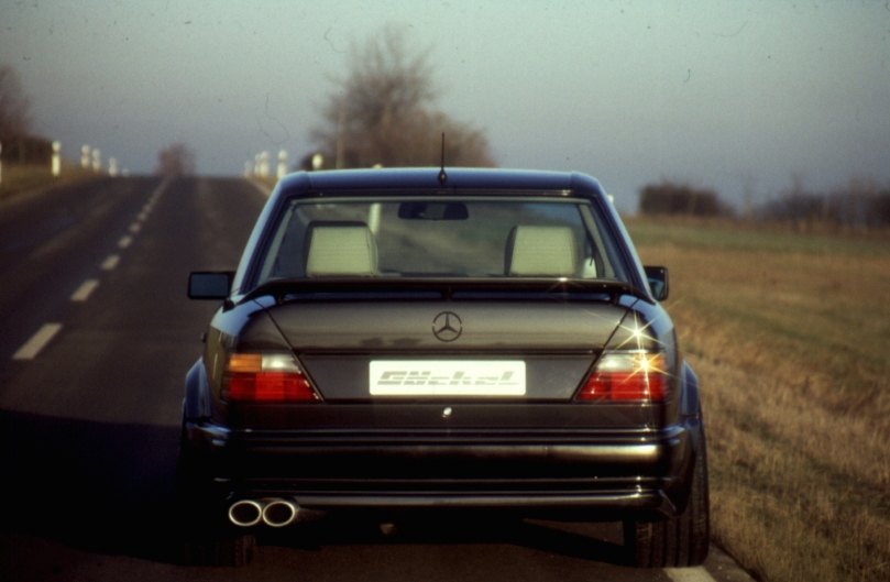 124HF01.jpg